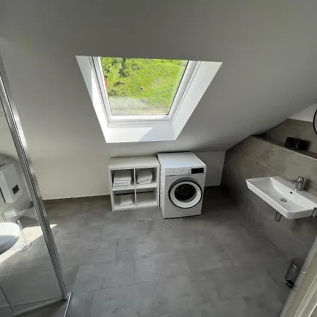 Holidayhood Apartment